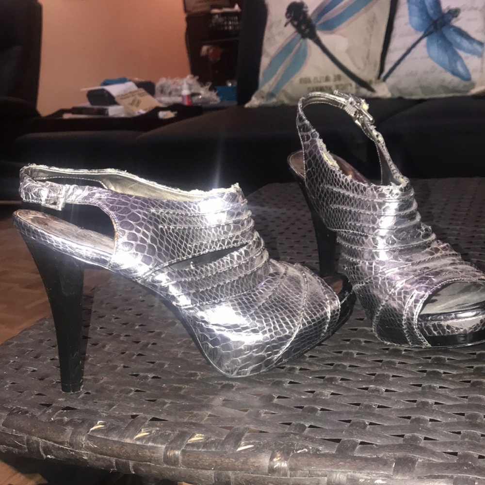 Shoes - Picture 2 of 2